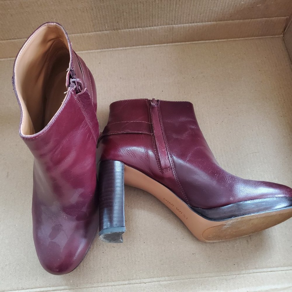 Dark red ankle boots 7M